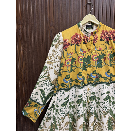 Floral Printed Lawn Top with Button Closure