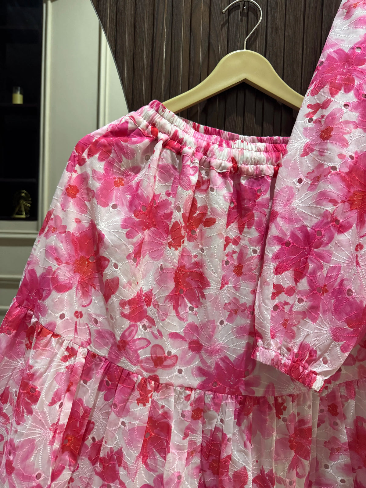 Premium Lawn Chicken Kari 3 Piece Set – Pink Floral