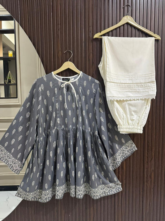 Printed Lawn Tops with Cotton Flapper – Stylish Summer Outfit for Women
